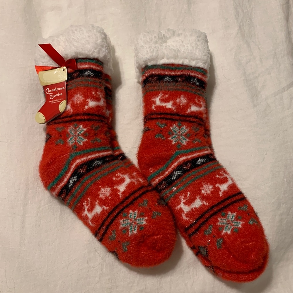 (2) Pairs Fuzzy Mukluks